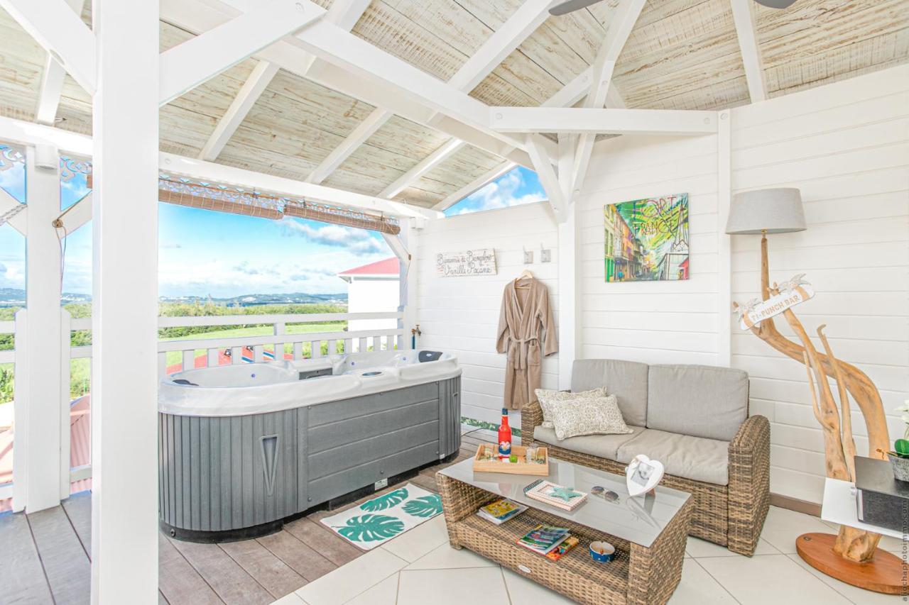 Bungalow Vanille Pacane - Vue Mer Avec Spa Prive Les Trois-Ilets Exterior photo